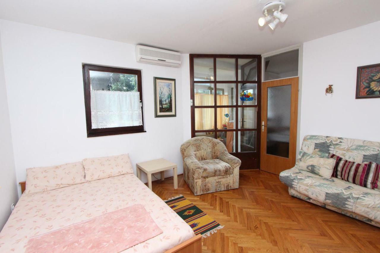 Apartment Vesna Rovinj Bagian luar foto
